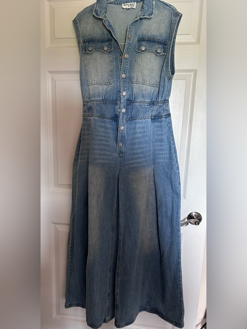 BUCKETLIST denim jumper size medium